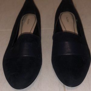 Aldo Women’s 7.5 Navy Loafers with gold heel